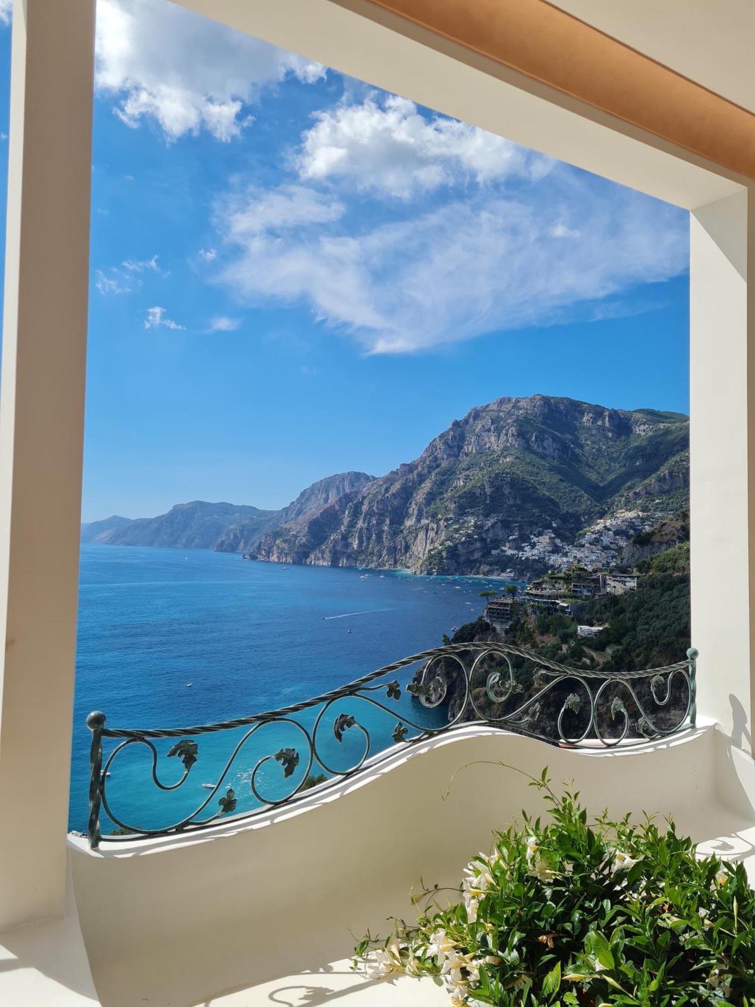 Villa Santa Chiara Positano Suites Exteriör bild