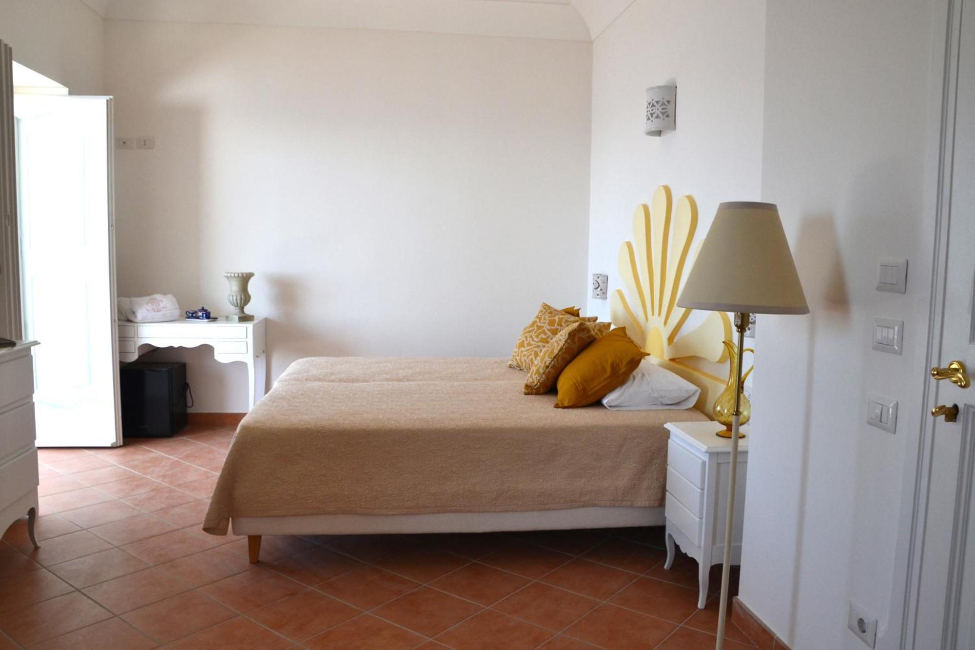 Villa Santa Chiara Positano Suites Rum bild