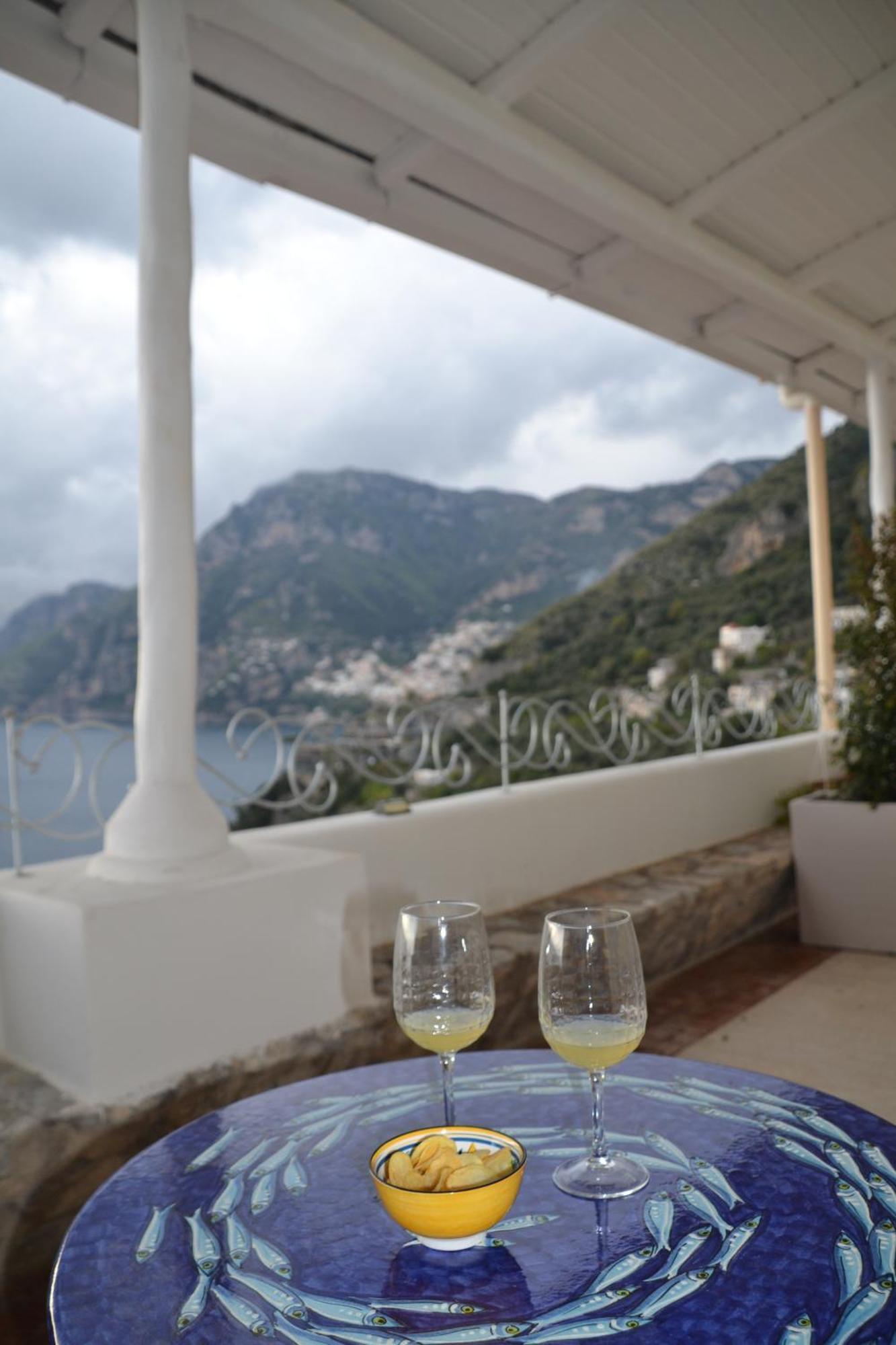 Villa Santa Chiara Positano Suites Exteriör bild