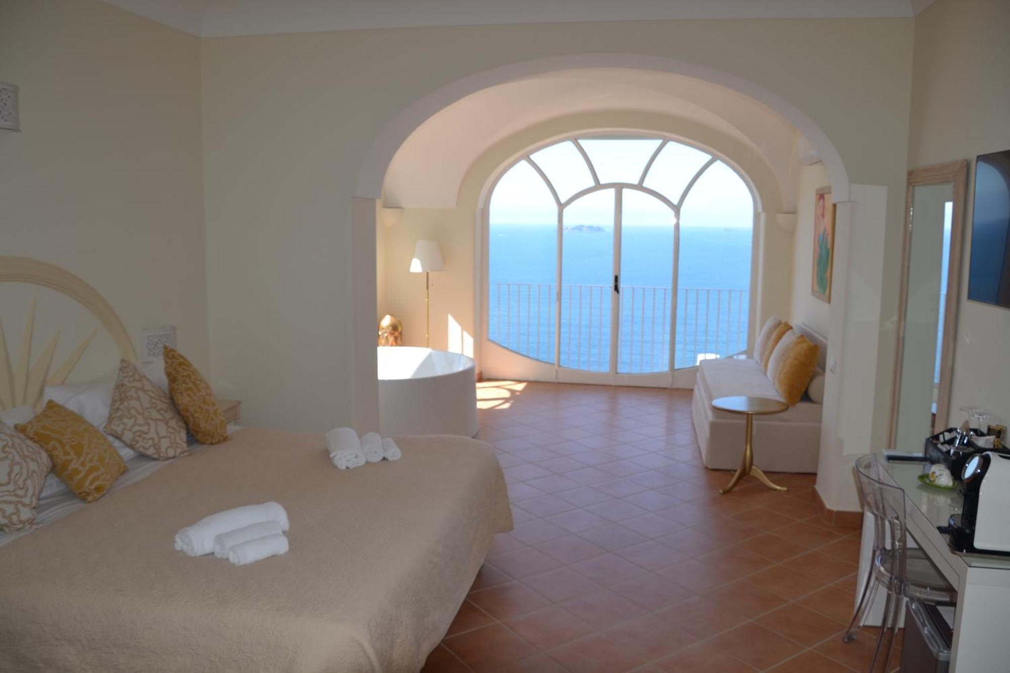 Villa Santa Chiara Positano Suites Exteriör bild