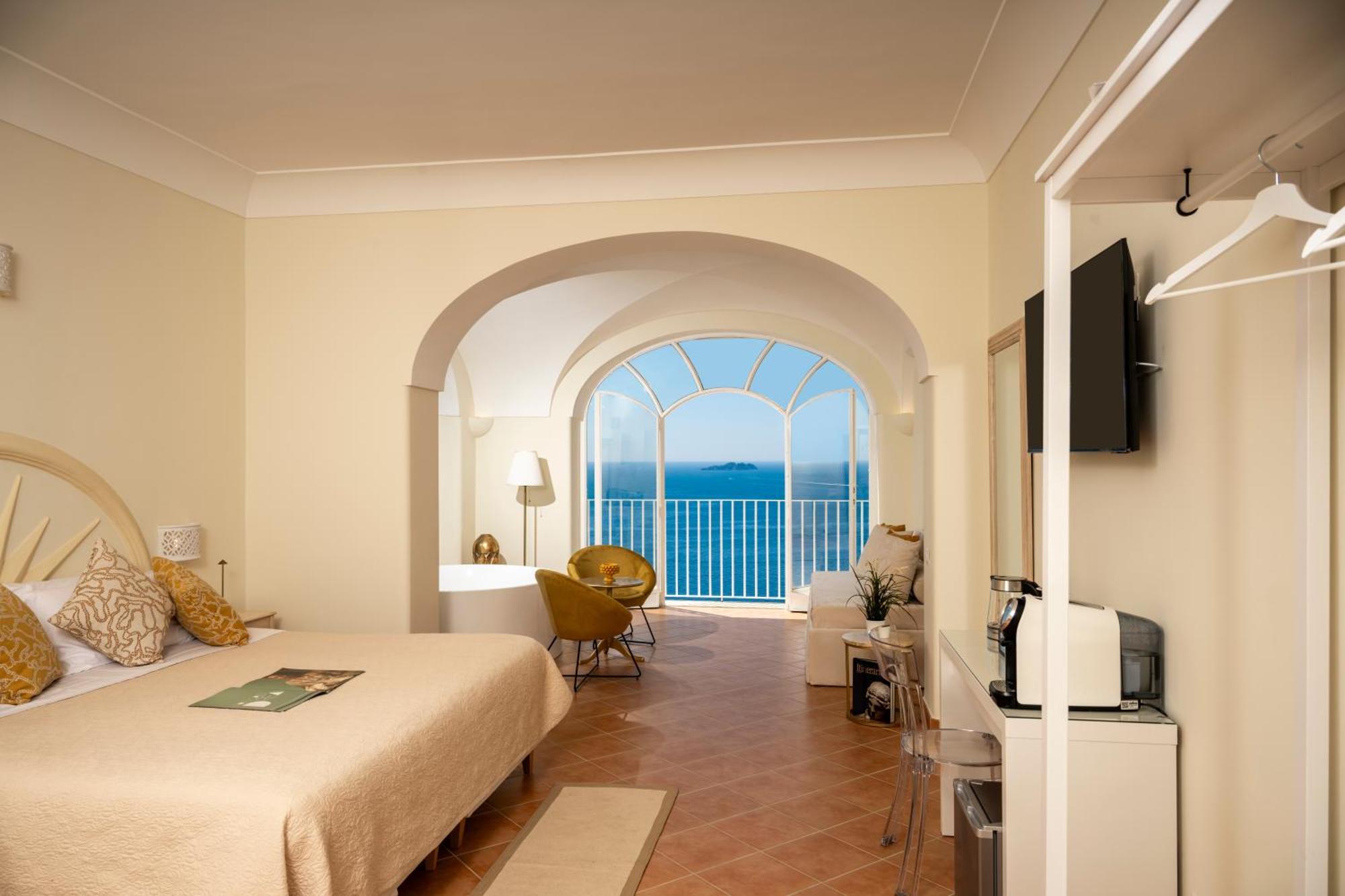 Villa Santa Chiara Positano Suites Exteriör bild
